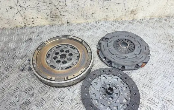 Mini One - Cooper Coupe R56 Clutch set kit C0282951 235836057 283241DE