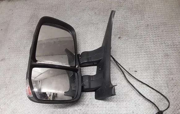 Iveco Daily 35.8 - 9 Front door electric wing mirror 3800402