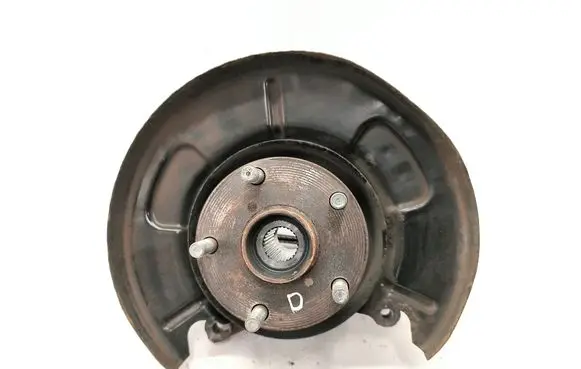 Subaru Legacy Rear wheel hub