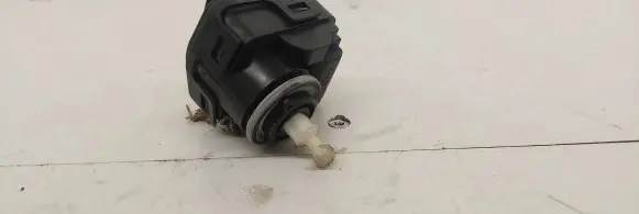 Audi A6 S6 C5 4B Headlight level adjustment motor 8L0941295