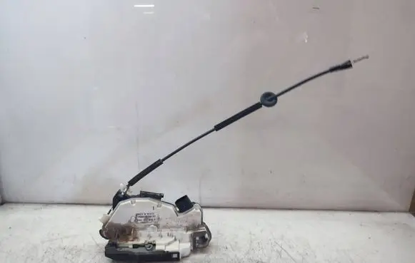 Volkswagen Amarok Front door lock 5N1837015F