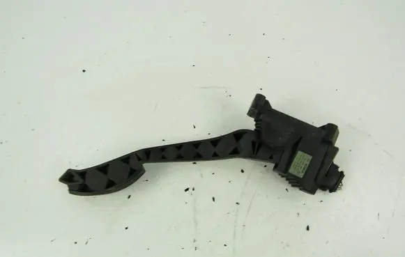 Alfa Romeo 147 Accelerator pedal position sensor 46755863