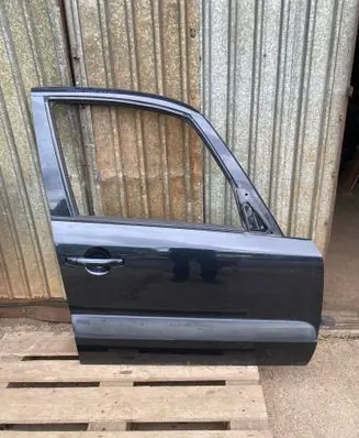 Suzuki SX4 Front door