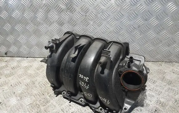 Volkswagen Golf V Intake manifold 03C129711F