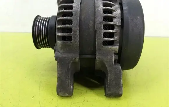 Ford Focus Generator/alternator 30795422