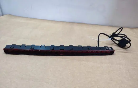 Mercedes-Benz S W221 Third/center stoplight A2218200056