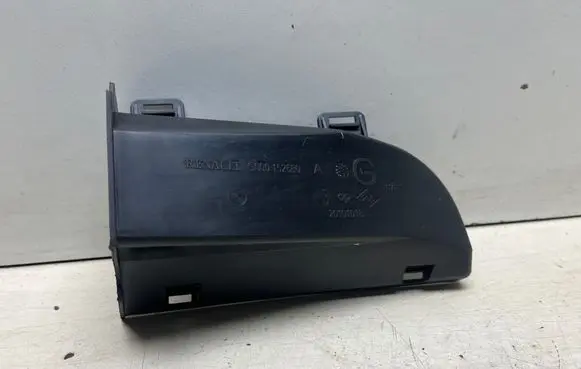 Renault Laguna II Front bumper G000152680 20101018