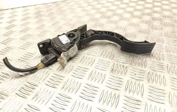 Ford Focus Accelerator throttle pedal BV619F836AB 6PV01036830 BEVV1036830