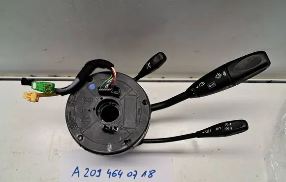 Mercedes-Benz CLK A209 C209 Indicator stalk A2094640718