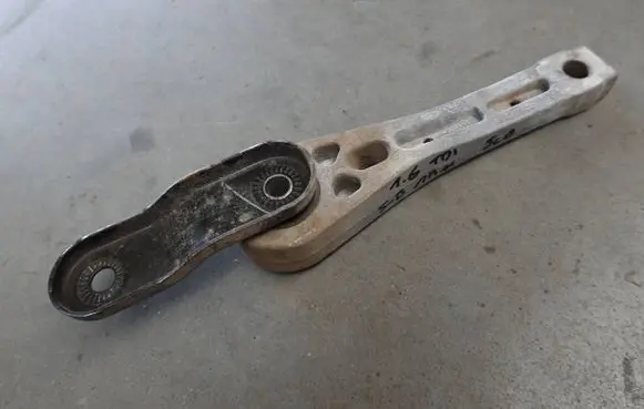 Volkswagen Beetle A5 Engine mount bracket 1K0199855 1K0199855BN