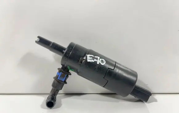 BMW X5 E70 Windscreen/windshield washer pump 837743003 13264010 001004
