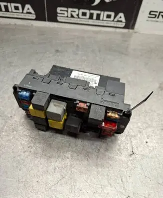 Mercedes-Benz C W203 Fuse box set 0025459301 5DK00797320