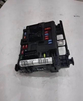 Peugeot Partner BSM Control unit 9650618480