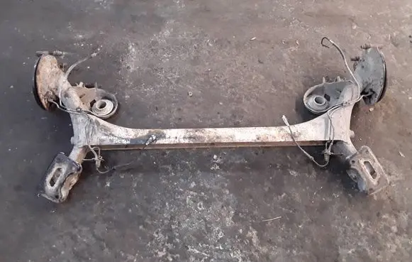 Peugeot 307 Rear axle beam 