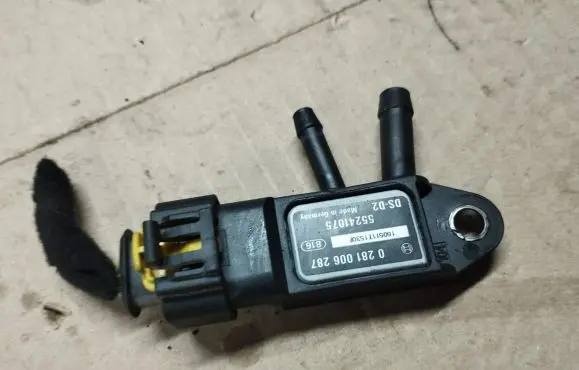 Jeep Renegade Exhaust gas pressure sensor 55241075 0281006287