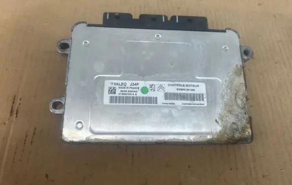 Citroen C2 Engine control unit/module 215857854A 6239582045 9661961280