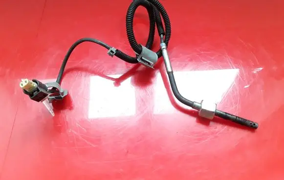 Mercedes-Benz E W212 Exhaust gas temperature sensor A0009050905