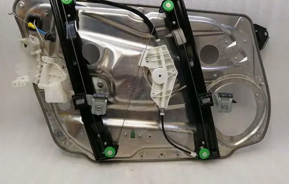 Mercedes-Benz E W212 Front door window regulator with motor A2127201679