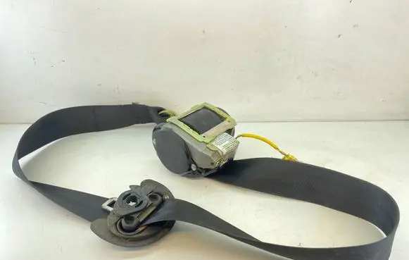 Volkswagen Golf V Front seatbelt 1K4857705D 040594