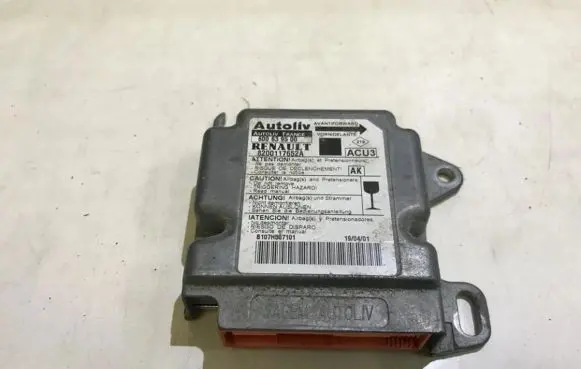 Renault Scenic I Airbag control unit/module 8200117652A 600639500
