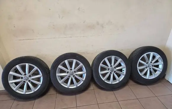 Volkswagen Golf VII R16 alloy rim 5G0601025BQ