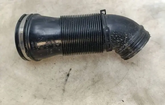Skoda Roomster (5J) Air intake hose/pipe 5Q0129684E