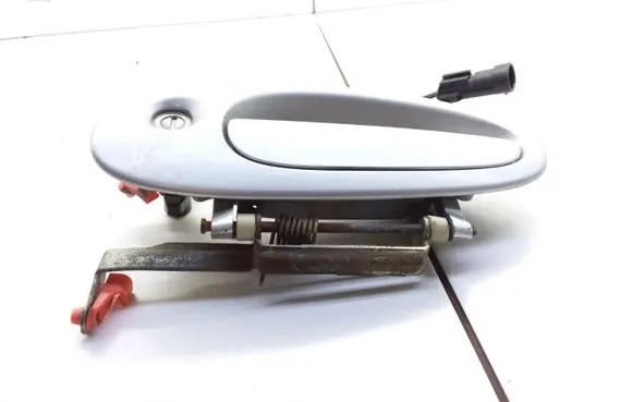 Chrysler 300M Front door exterior handle 24737P