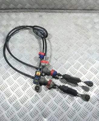 Nissan Qashqai Gear shift cable linkage 112112856