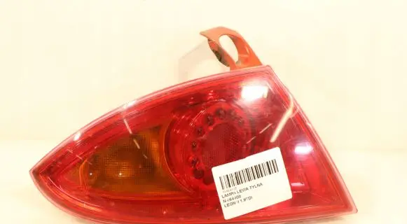 Seat Leon (1P) Rear/tail lights 1P0945111D