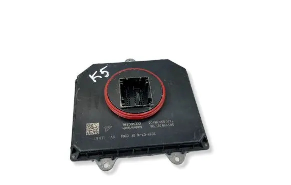 Iveco Daily 6th gen LED ballast control module 503959321706 10EEG190346 147000078403