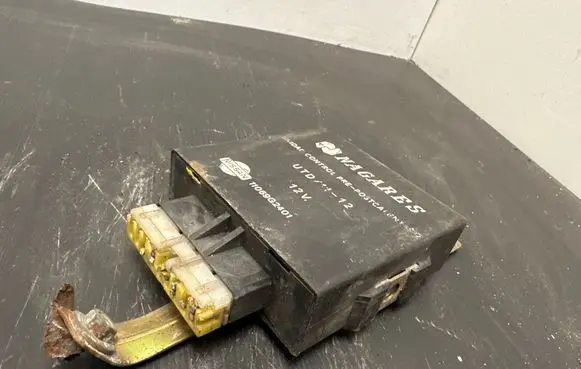 Glow plug pre-heat relay