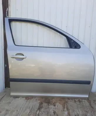 Skoda Octavia Mk2 (1Z) Front door