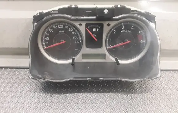 Nissan Note (E11) Speedometer (instrument cluster) 9U30D