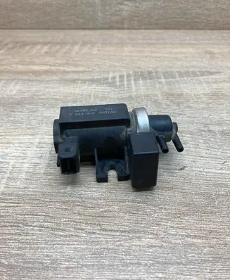 BMW 3 E46 Turbo solenoid valve 2247906 72279600