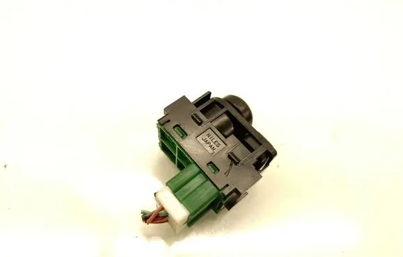 Nissan Qashqai Wing mirror switch HKJ