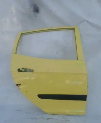 Hyundai i10 Rear door