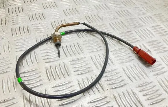 Audi Q3 F3 Exhaust gas temperature sensor 04L906088JJ