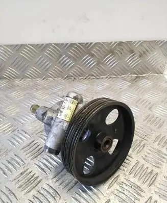 Renault Laguna II Power steering pump 82000082