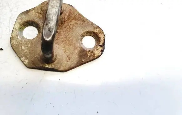 Toyota Avensis T220 Rear door lock loop/hook striker 