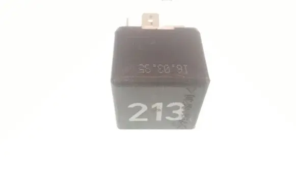 Audi A4 S4 B5 8D Other relay 443951253J 213