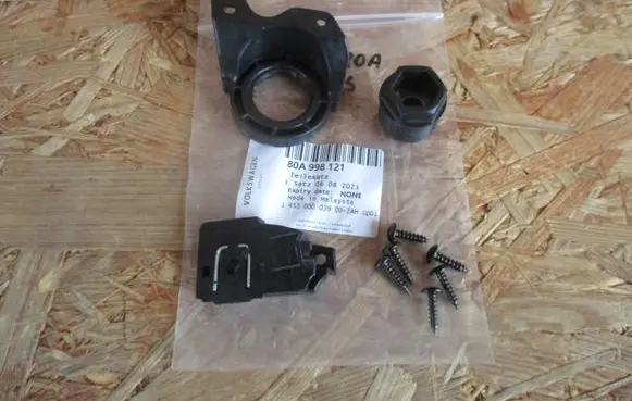 Audi Q5 SQ5 Headlight/headlamp mounting bracket 80A998121