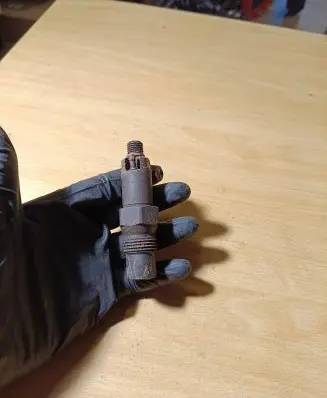Ford Mondeo MK II Fuel injector LCR6705301E