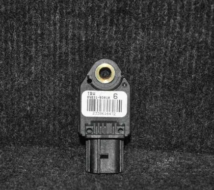 Toyota Yaris Airbag deployment crash/impact sensor 898310D010