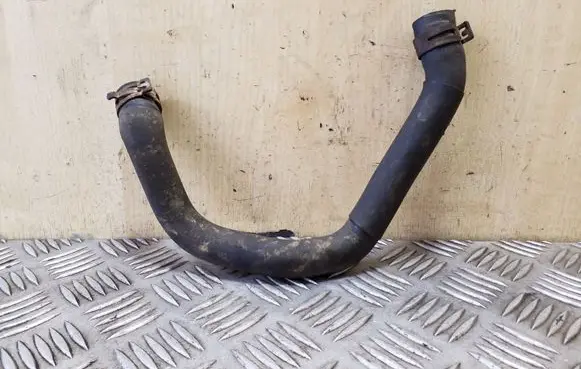 Volkswagen Golf VI Engine coolant pipe/hose
