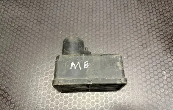 Mercedes-Benz E W210 Central locking vacuum pump 0008000348 ZN3S303003W