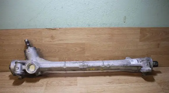 Toyota Auris 150 Steering rack