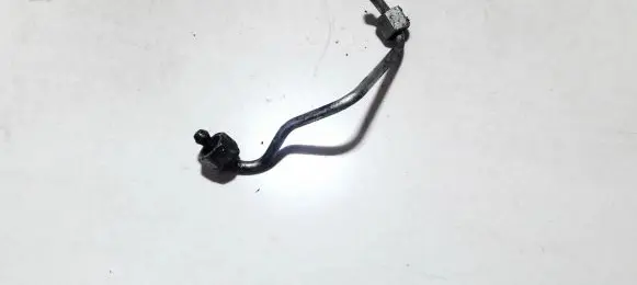Nissan Qashqai+2 Fuel line pipe