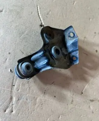 Honda Civic Radiator mount bracket 15WS