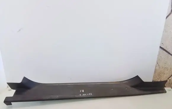 Opel Zafira B Rear sill trim cover 13129336