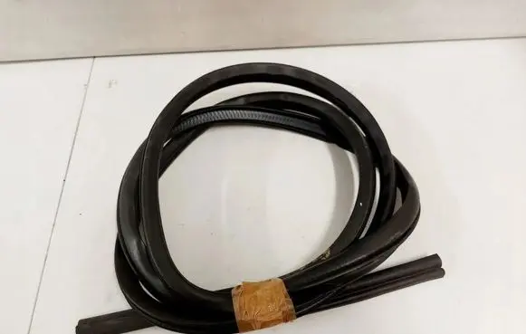 Mitsubishi ASX Rubber seal front door (on door) 